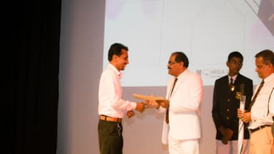 Article gallery image